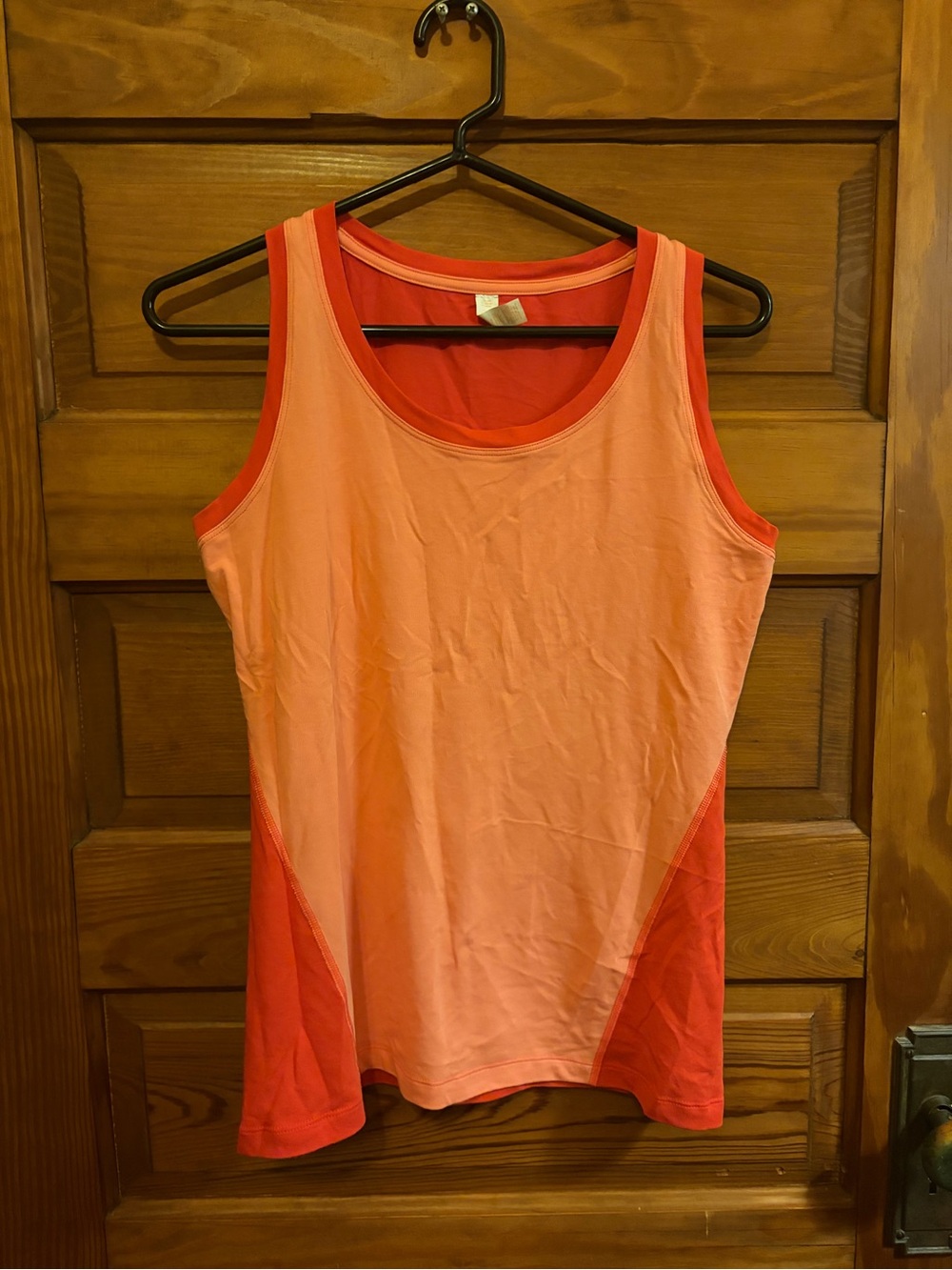 Lululemon Lucy Women’s Two-Tone Coral Tank Top Sleeveless Active Style NWOT